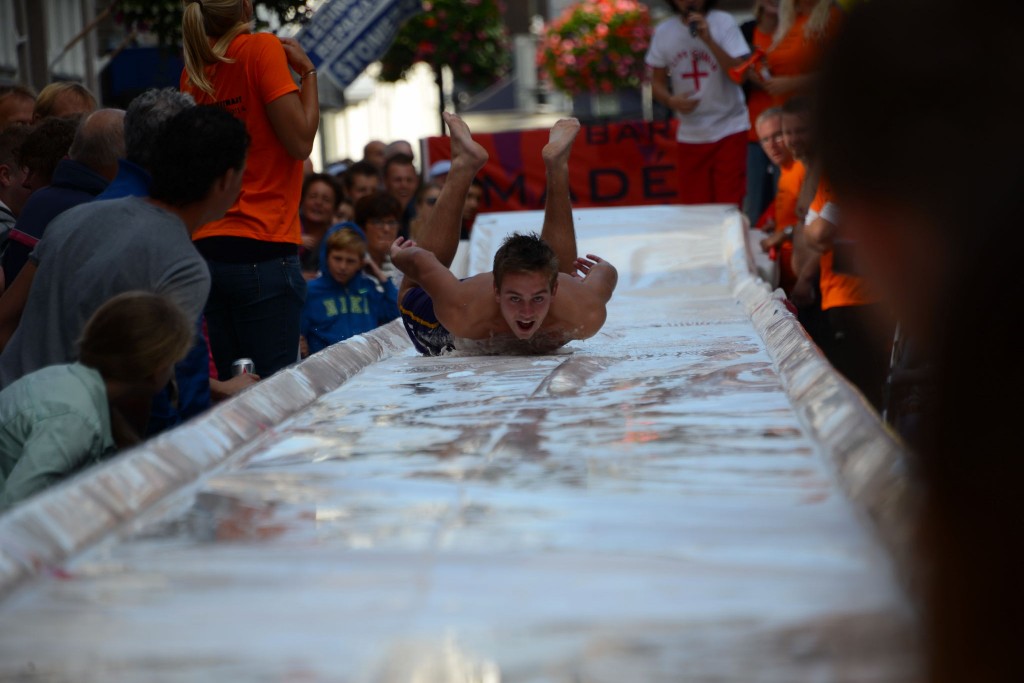 ../Images/Donderdag kermis 016.jpg